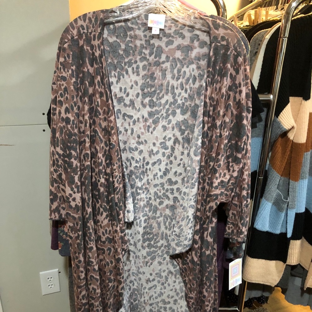 Lularoe Shirley Cheetah Print duster